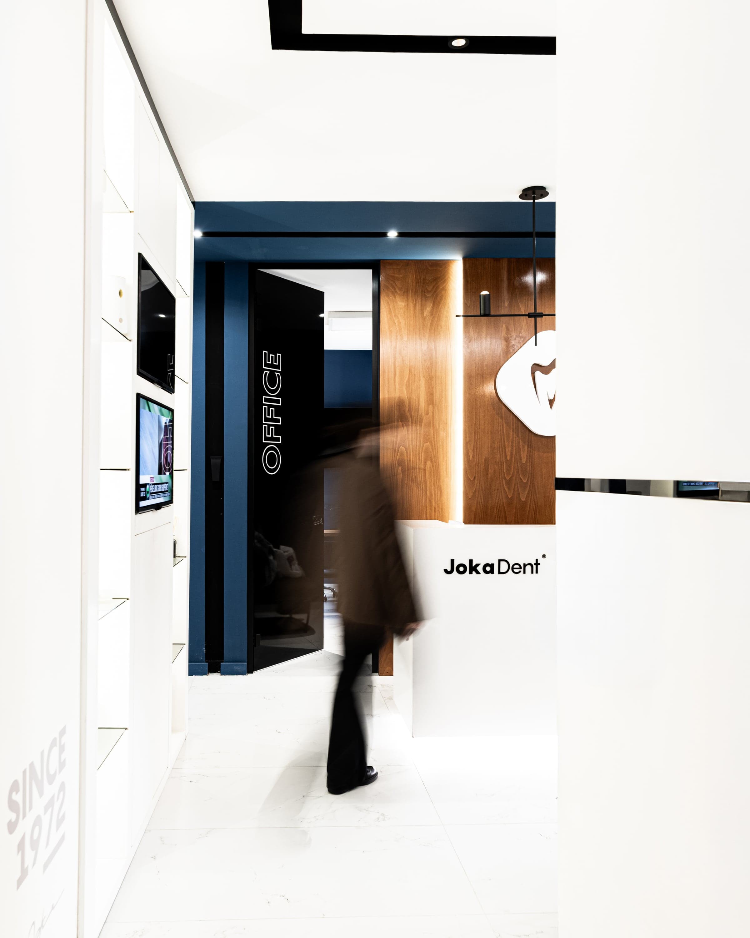 A patient's smile at JokaDent